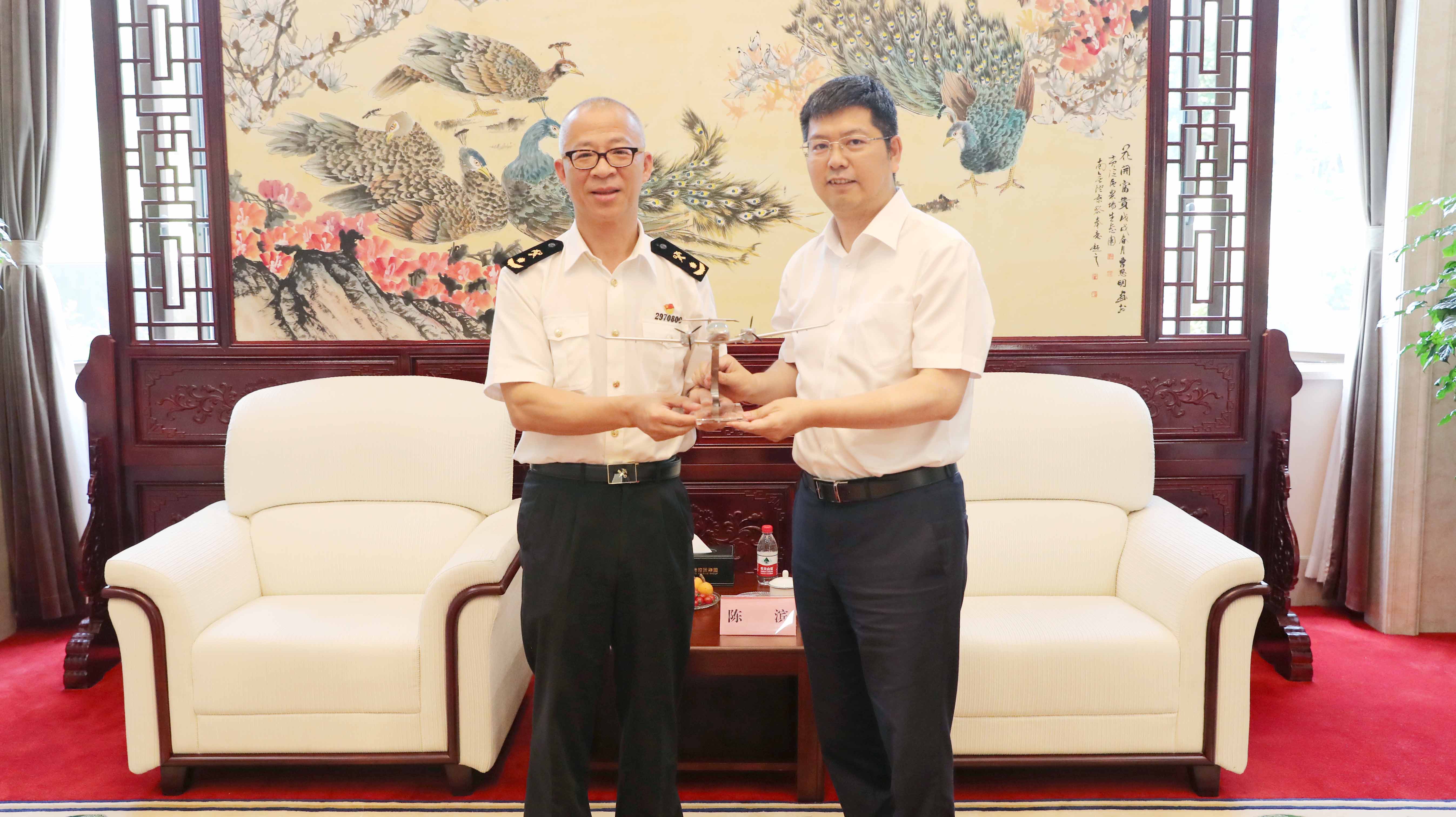 k8凯发奥威董事长陈滨会见绍兴海关关长梁升